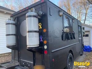 2002 P42 Step Van Kitchen Food Truck All-purpose Food Truck New York Diesel Engine for Sale