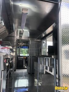 2002 P42 Stepvan Kitchen Food Truck All-purpose Food Truck Exhaust Hood Virginia Diesel Engine for Sale