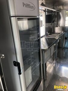 2002 P42 Stepvan Kitchen Food Truck All-purpose Food Truck Work Table Virginia Diesel Engine for Sale