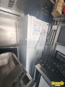 2002 P42 Taco Food Truck Fresh Water Tank Virginia Diesel Engine for Sale