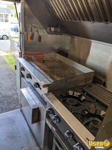 2002 P74 Step Van Kitchen Food Truck All-purpose Food Truck Refrigerator New Jersey Diesel Engine for Sale