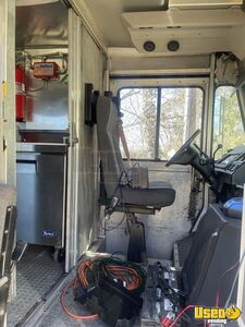 2002 Postal Truck All-purpose Food Truck Exterior Customer Counter North Carolina Diesel Engine for Sale