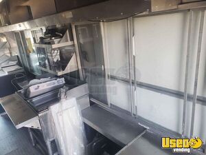 2002 Step Van Kitchen Food Truck All-purpose Food Truck Chef Base Massachusetts Diesel Engine for Sale