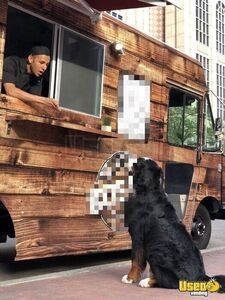 2002 Step Van Kitchen Food Truck All-purpose Food Truck Diamond Plated Aluminum Flooring New Hampshire Diesel Engine for Sale