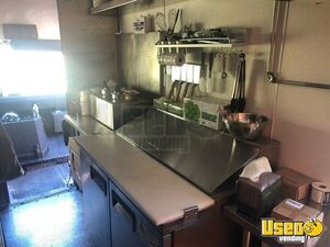 2002 Step Van Kitchen Food Truck All-purpose Food Truck Exterior Customer Counter New York Gas Engine for Sale