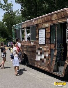 2002 Step Van Kitchen Food Truck All-purpose Food Truck Insulated Walls New Hampshire Diesel Engine for Sale