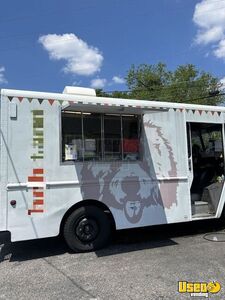 2002 Step Van Kitchen Food Truck All-purpose Food Truck Maryland Diesel Engine for Sale