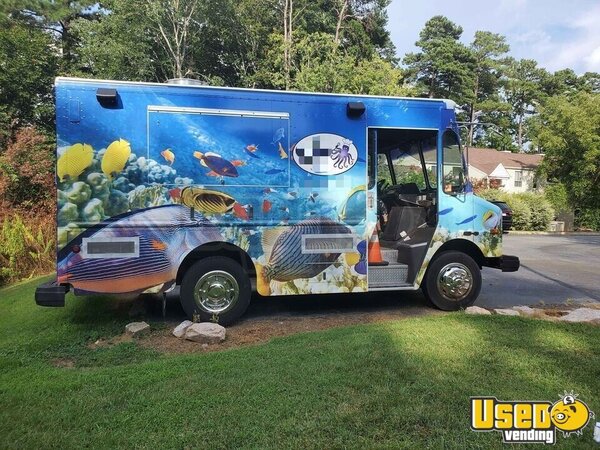 2002 Step Van Kitchen Food Truck All-purpose Food Truck North Carolina Diesel Engine for Sale