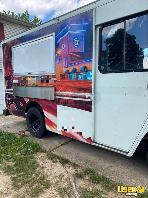 2002 Step Van Kitchen Food Truck All-purpose Food Truck Virginia Diesel Engine for Sale