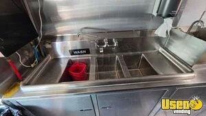2002 Taco Food Truck 18 Michigan for Sale