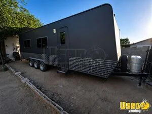 2002 40' Walk-In Mobile Boutique Trailer with Bathroom for Sale in Arizona!