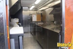 2002 Utilimaster All-purpose Food Truck Diamond Plated Aluminum Flooring British Columbia Diesel Engine for Sale