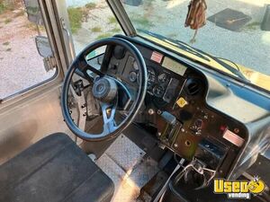 2002 Utilimaster All-purpose Food Truck Exhaust Hood British Columbia Diesel Engine for Sale
