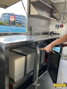 2002 Utilimaster All-purpose Food Truck Prep Station Cooler British Columbia Diesel Engine for Sale