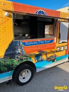 2002 Utilimaster All-purpose Food Truck Spare Tire British Columbia Diesel Engine for Sale