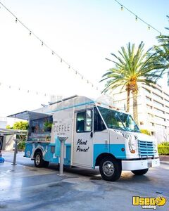 2002 Utilimaster Coffee Truck Coffee & Beverage Truck California Gas Engine for Sale