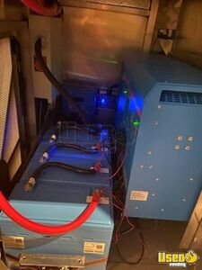 2002 Utilimaster Coffee Truck Coffee & Beverage Truck Commercial Blender / Juicer California Gas Engine for Sale