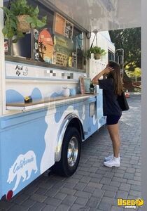 2002 Utilimaster Coffee Truck Coffee & Beverage Truck Floor Drains California Gas Engine for Sale
