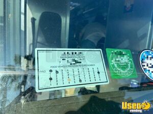 2002 Utilimaster Coffee Truck Coffee & Beverage Truck Refrigerator California Gas Engine for Sale