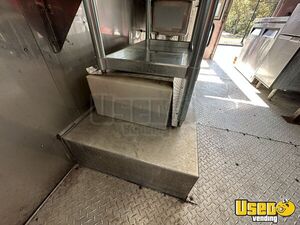 2002 Utilimaster Kitchen Food Truck All-purpose Food Truck Hot Water Heater South Carolina Gas Engine for Sale