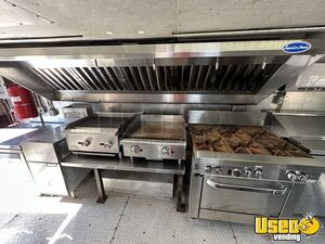 2002 Utilimaster Kitchen Food Truck All-purpose Food Truck Oven South Carolina Gas Engine for Sale