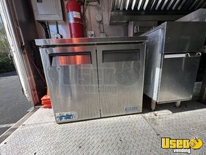 2002 Utilimaster Kitchen Food Truck All-purpose Food Truck Work Table South Carolina Gas Engine for Sale