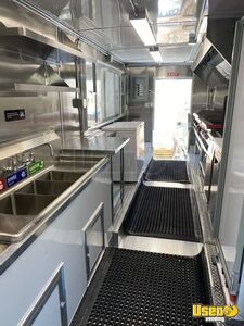 2002 W42 Step Van Kitchen Food Truck All-purpose Food Truck Insulated Walls California Gas Engine for Sale