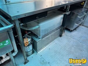 2002 Workhorse All-purpose Food Truck 42 New Jersey Diesel Engine for Sale