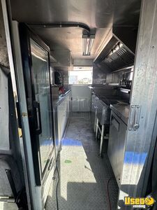 2002 Workhorse All-purpose Food Truck Concession Window Oklahoma Diesel Engine for Sale