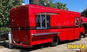 2002 Workhorse All-purpose Food Truck Concession Window Texas Gas Engine for Sale