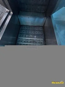 2002 Workhorse All-purpose Food Truck Gray Water Tank New Jersey Diesel Engine for Sale