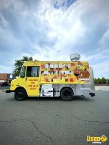 2002 Workhorse All-purpose Food Truck Kentucky Diesel Engine for Sale