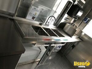2002 Workhorse All-purpose Food Truck Prep Station Cooler Connecticut Diesel Engine for Sale