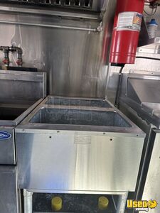 2002 Workhorse All-purpose Food Truck Reach-in Upright Cooler Oklahoma Diesel Engine for Sale