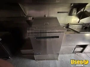 2002 Workhorse All-purpose Food Truck Upright Freezer Texas Diesel Engine for Sale