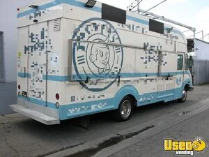 2002 Workhorse P42 All-purpose Food Truck Concession Window California for Sale