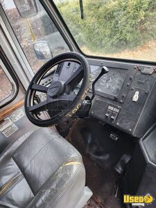 2002 Workhorse P42 All-purpose Food Truck Stainless Steel Wall Covers Indiana Gas Engine for Sale