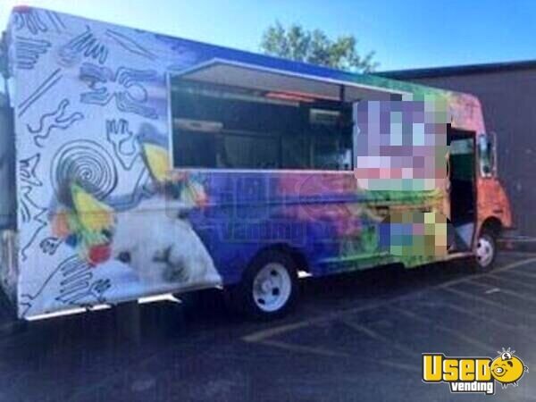 2002 Workhorse P42 Kitchen Food Truck All-purpose Food Truck Ohio Gas Engine for Sale