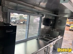 2002 Workhorse P42 New Build Food Truck Refrigerator Virginia Diesel Engine for Sale