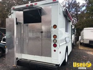 2002 Workhorse P42 New Build Food Truck Virginia Diesel Engine for Sale