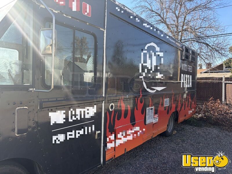 2002 Workhorse Pizza Food Truck Colorado Diesel Engine for Sale