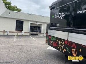 2002 Workhorse Step Van Kitchen Food Truck All-purpose Food Truck Additional 9 Rhode Island Diesel Engine for Sale