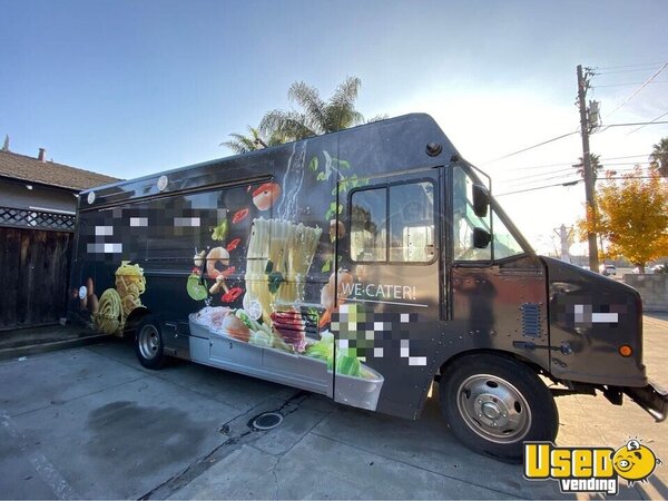 2002 Workhorse Step Van Kitchen Food Truck All-purpose Food Truck California Gas Engine for Sale