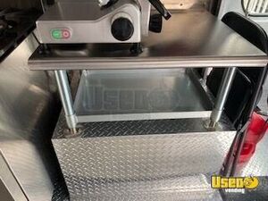 2002 Workhorse Step Van Kitchen Food Truck All-purpose Food Truck Commercial Blender / Juicer Rhode Island Diesel Engine for Sale
