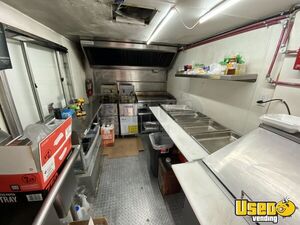 2002 Workhorse Step Van Kitchen Food Truck All-purpose Food Truck Diamond Plated Aluminum Flooring Kansas Diesel Engine for Sale