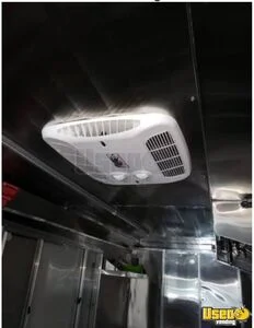 2002 Workhorse Step Van Kitchen Food Truck All-purpose Food Truck Electrical Outlets Texas Gas Engine for Sale