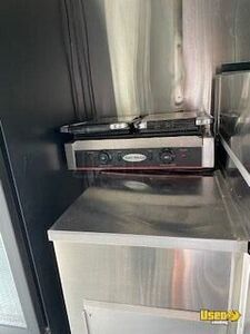 2002 Workhorse Step Van Kitchen Food Truck All-purpose Food Truck Flatgrill Rhode Island Diesel Engine for Sale