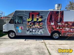 2002 Workhorse Step Van Kitchen Food Truck All-purpose Food Truck Texas Gas Engine for Sale