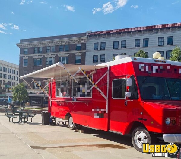 2002 Workhorse Step Van Kitchen Food Truck All-purpose Food Truck Wyoming Diesel Engine for Sale