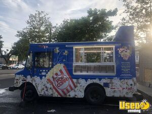 2002 Workhorse Step Van Multi-purpose Food Truck All-purpose Food Truck Connecticut Diesel Engine for Sale